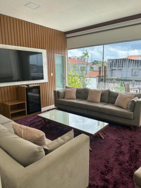Quartos River X House